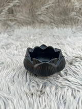 Handmade Jesmonite Lotus Bowl – Luxury Decorative Dish for Jewelry, Candles, & Aesthetic Home Decor