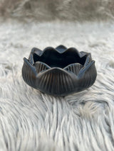 Handmade Jesmonite Lotus Bowl – Luxury Decorative Dish for Jewelry, Candles, & Aesthetic Home Decor