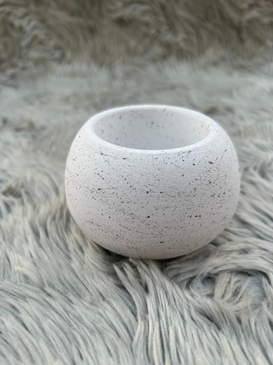 Handmade Jesmonite Speckled Round Pot – Minimalist Decorative Holder for Candles, Plants, Jewelry & Home Decor