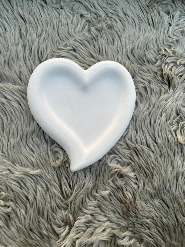 Handmade Jesmonite Heart Tray – Luxury Decorative Trinket Dish for Jewelry, Rings &amp; Home Decor