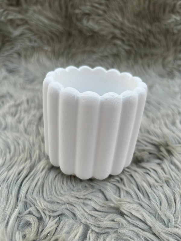 Handmade Jesmonite Fluted Container – Minimalist Decorative Holder for Candles, Brushes, Jewelry & Home Decor